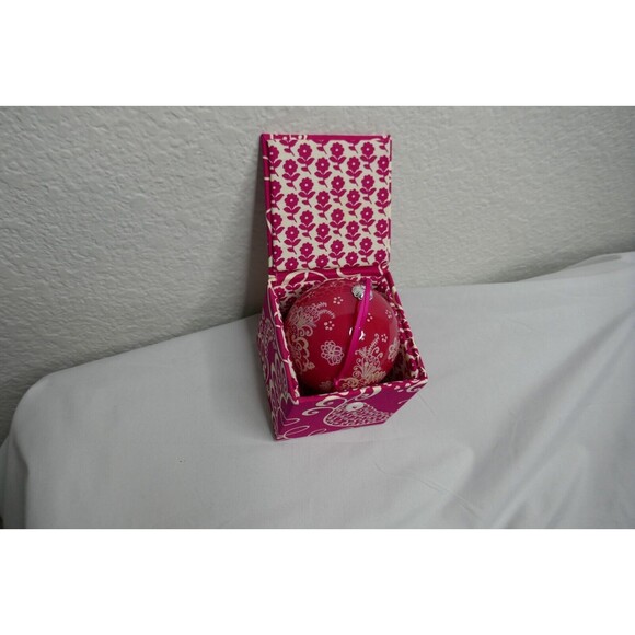Vera Bradley Pink Twirly Birds Glass Ball Ornament In Fabric Box 2010 - Picture 4 of 9